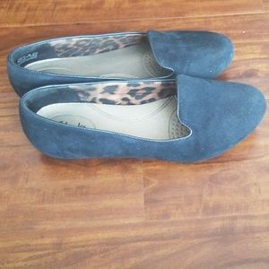 Clarks navy blue suede loafers